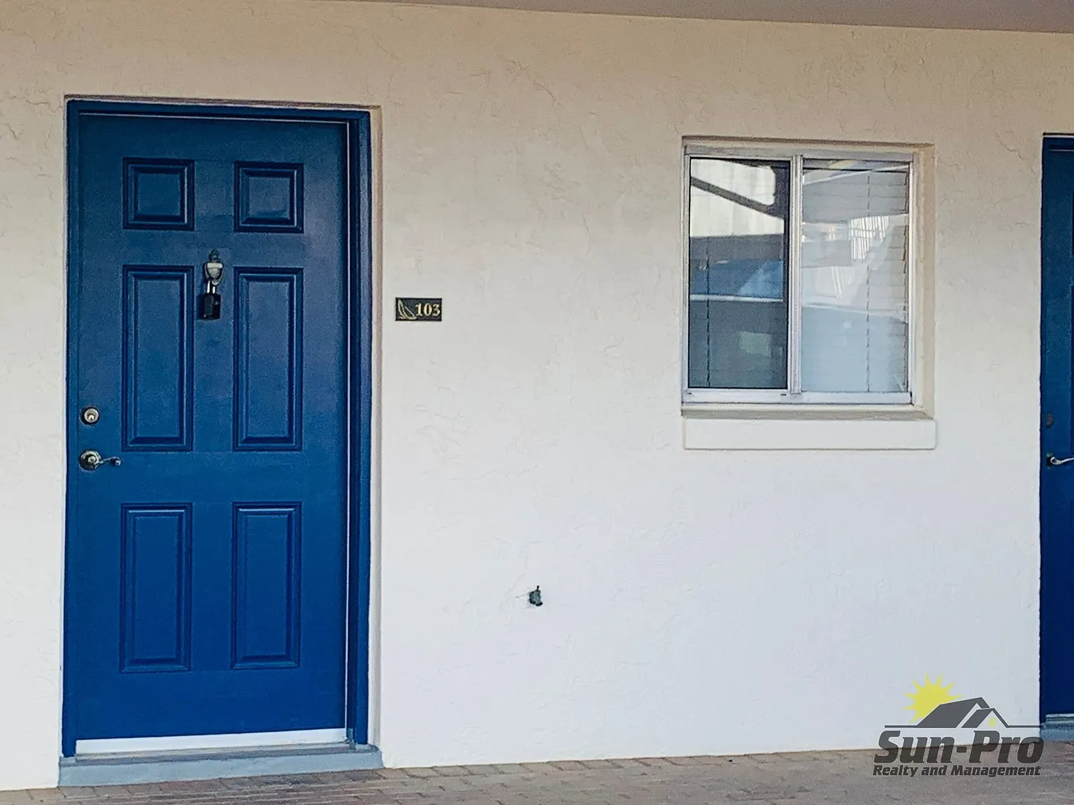 1 bed, 1.0 bath, 800 sqft, $1,100 — Photo 2