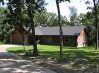 25867 Lake Run Dr, Warrenton, MO 63383