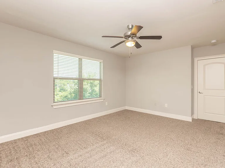The Grand Reserve at Spring Hills — Photo 20