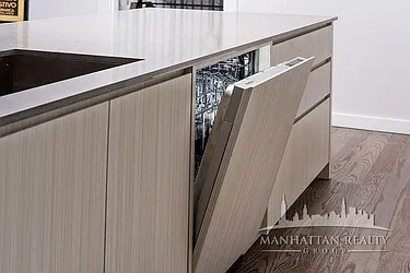 Rented by Manhattan Realty Group