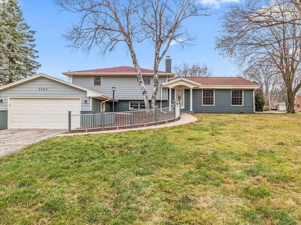 2427 West Club View DRIVE, Glendale, WI 53209