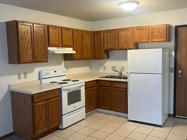 124 Milwaukee Street, 124 Milwaukee St APT 4, La Crosse, WI 54603