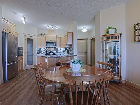3rd image of 4075 Clover Bar Rd #207