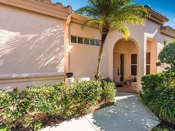 2nd image of 3814 Amapola Ln