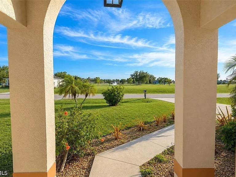 25324 Lychee Ct — Photo 12