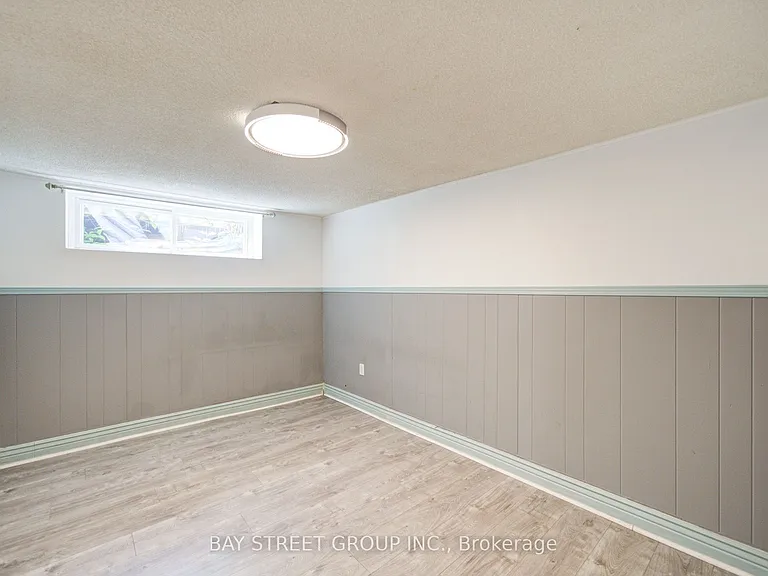 1421 Old Green Ln — Photo 39