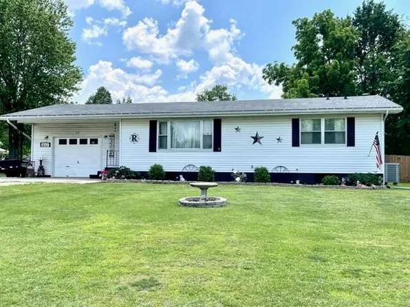 812 E 9th Street, Mountain Grove, MO 65711