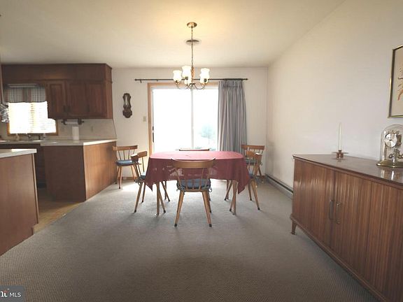 5th image of 13815 Eden Dr