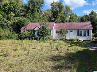 706 Pike Ave, Phil Campbell, AL 35581
