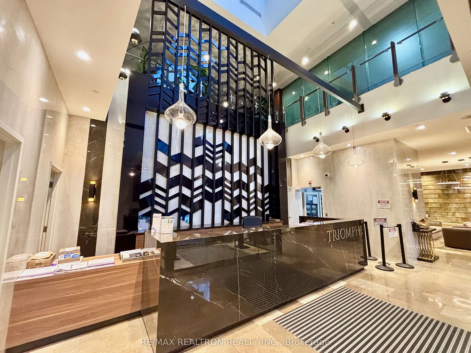 1 bed, $2,400 — Photo 2