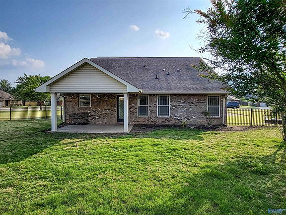 4th image of 5052 Montauk Trl SE