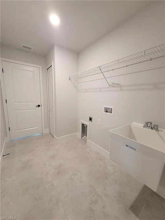 4 bed, 1750 sqft, $2,400 — Photo 3