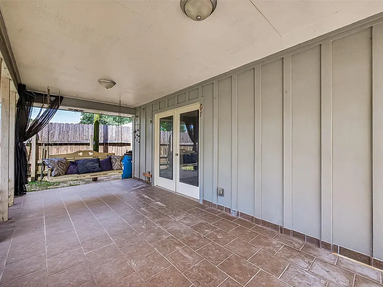 1007 E Baker Rd — Photo 19