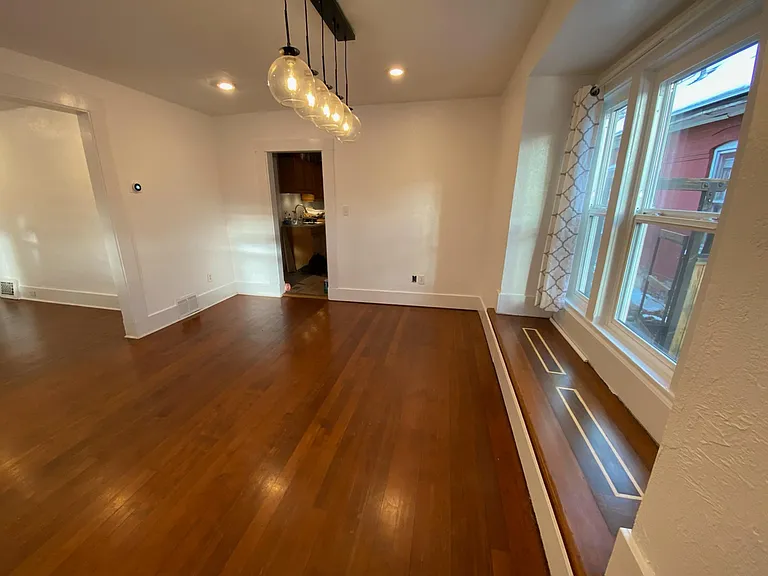 715 S Green St — Photo 12