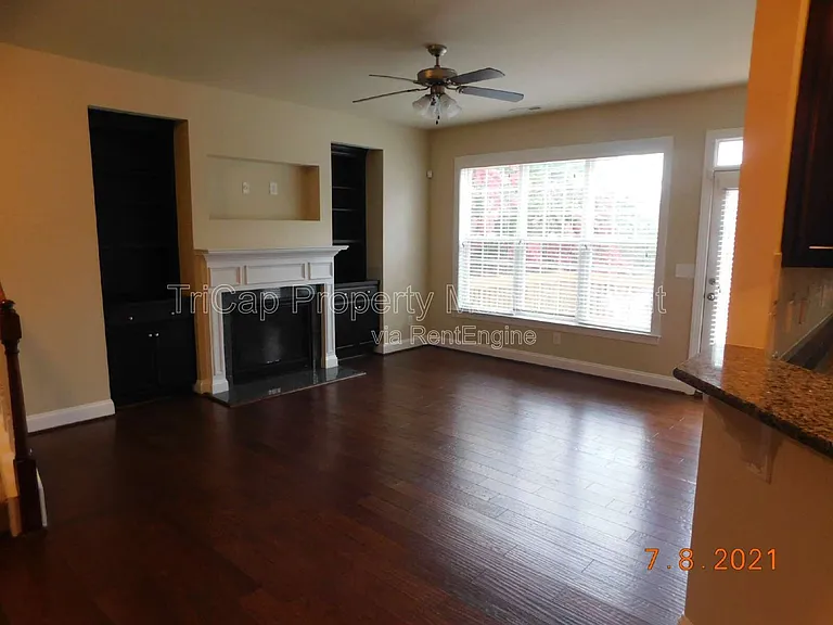 8030 Upper Lake Dr — Photo 4