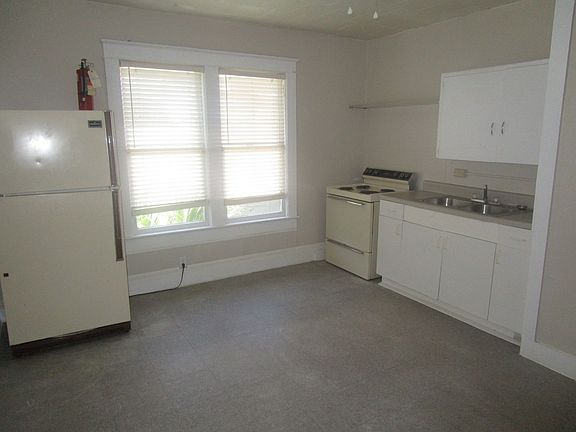 2nd image of 153 Madison Ave #2