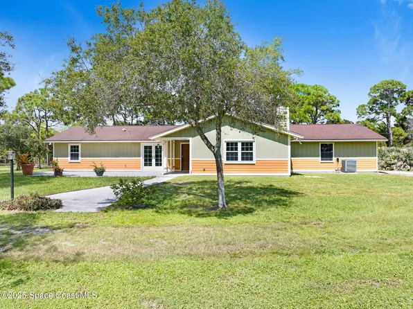6570 Whispering Pines Ln, Grant Valkaria, FL 32949