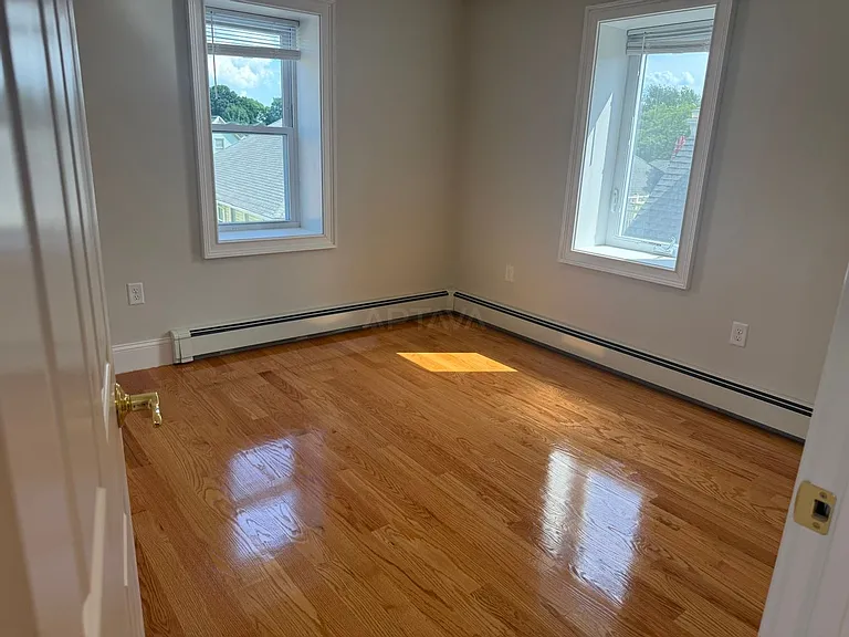 48 Waterhouse St #3 — Photo 6