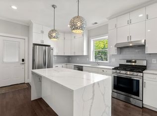 301 Saratoga St #2, Boston, MA 02128