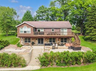 27-54 Ridgeview Dr, Lanark, IL 61046