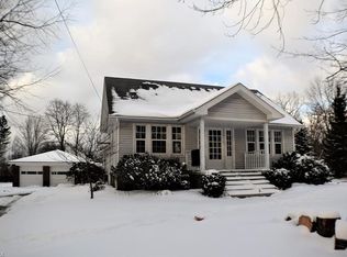 19988 Drake Rd, Strongsville, OH 44136