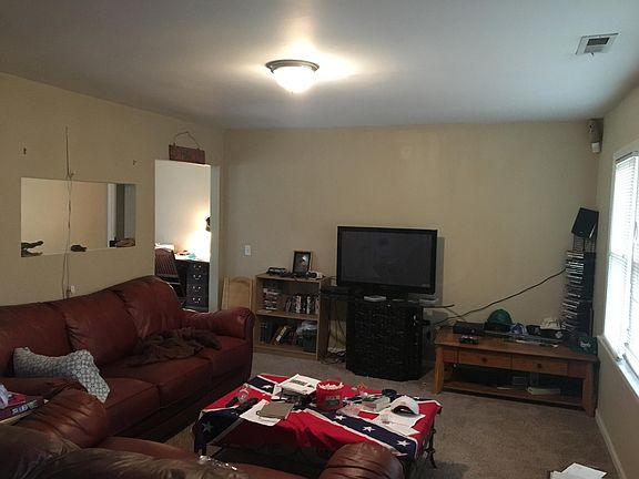 3rd image of 10411 W 63rd Ter