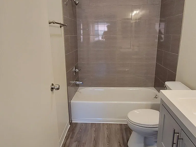 Bedroom #1's Bathroom