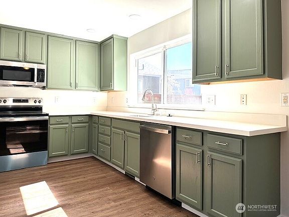5th image of 21804 65th Avenue Ct E