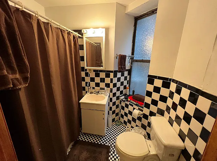 449 W 37th St #4RE — Photo 5