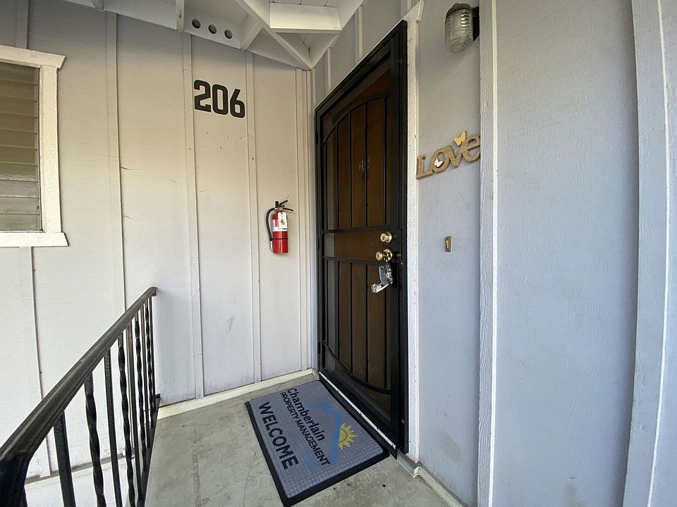 1st image of 206-208 Vista Glen Ln #210