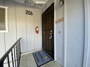 206-208 Vista Glen Ln #210, Vista, CA 92084