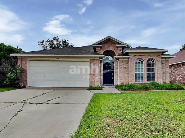 5221 Vista Verde Dr, Arlington, TX 76017
