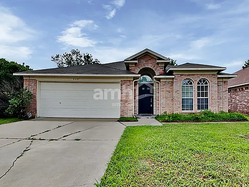 5221 Vista Verde Dr Photo 1