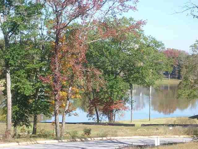 1st image of 125 Lake Lou Ella Dr