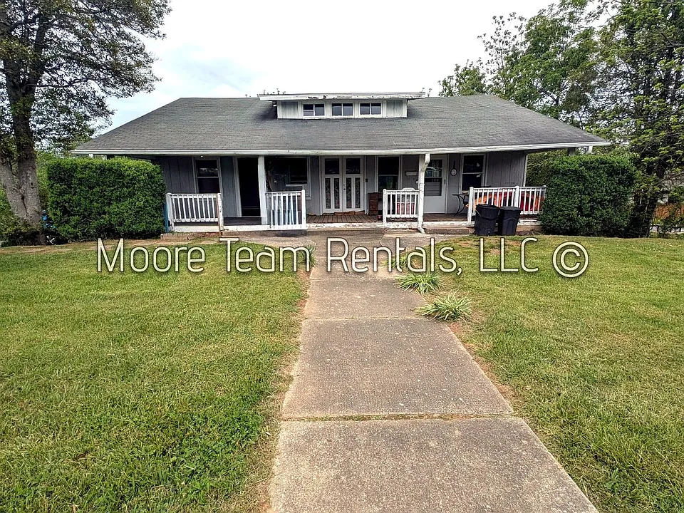 10 Tarheel Ln