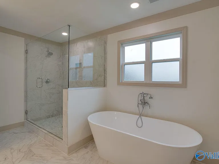 2042 Rosebury Ln SW — Photo 37