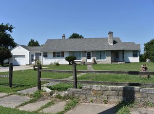 10 S John St, Bloomfield, IN 47424