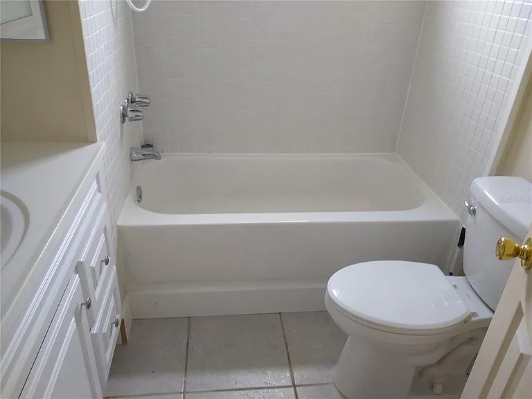 205 52nd Avenue Dr W — Photo 5