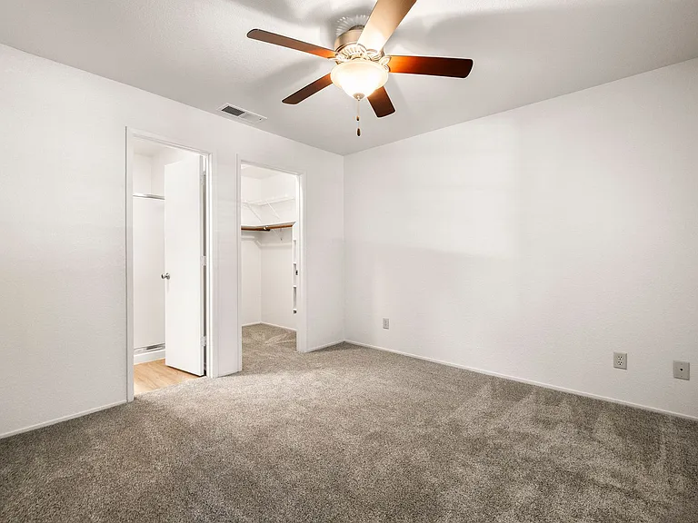 Amanda Place Apartments — Photo 70