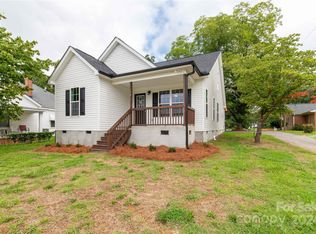 16 Maiden Ln, York, SC 29745