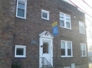 1523 Upland St, Chester, PA 19013