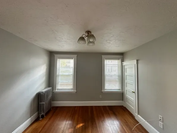 91 Academy Hill Rd, Brighton, MA