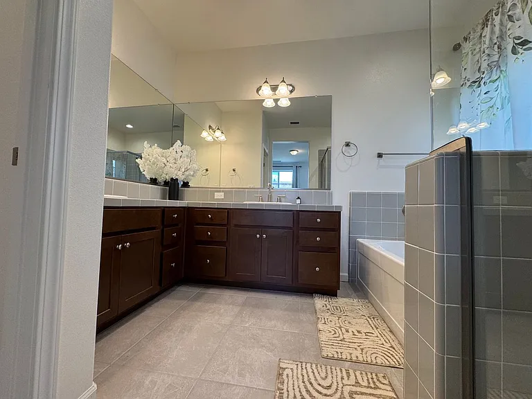 1267 Las Rosas Ave — Photo 17