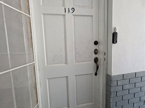 5th image of 1431 S 14th Ave APT 119