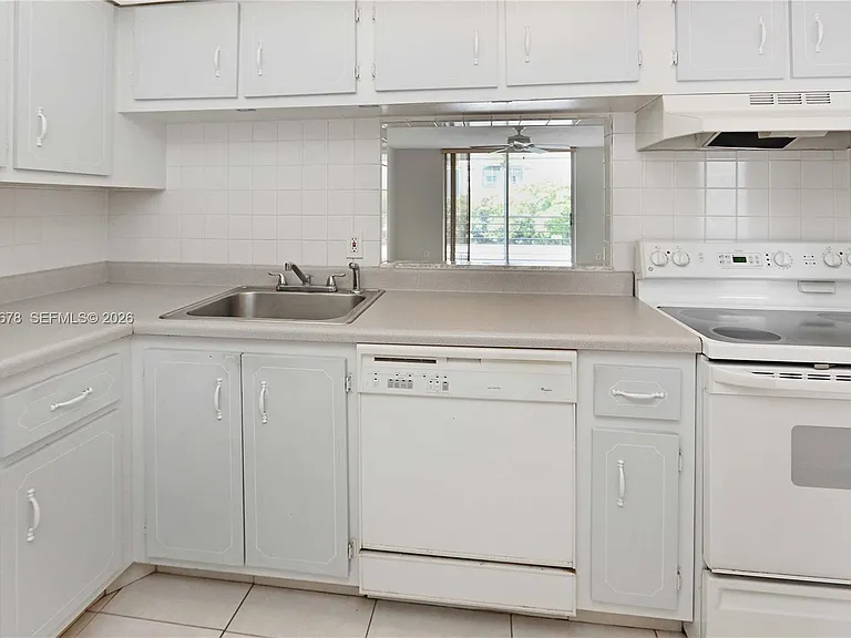 505 E Dania Beach Blvd #4-3G — Photo 9