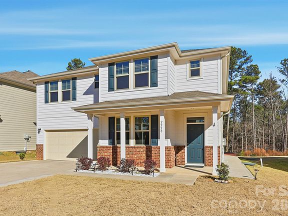 3rd image of 2220 Sussex Rd