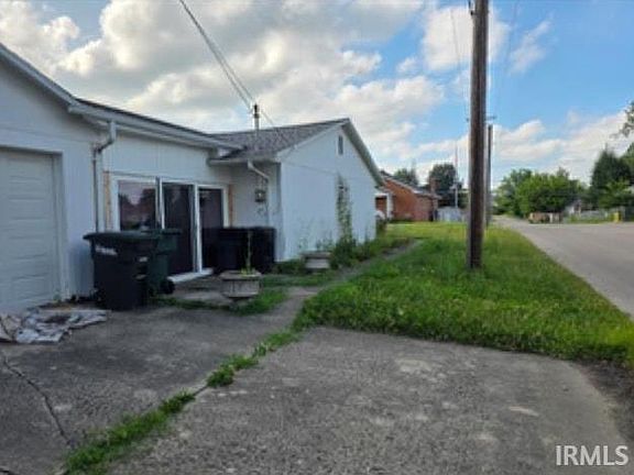 3rd image of 2001 W 10th St