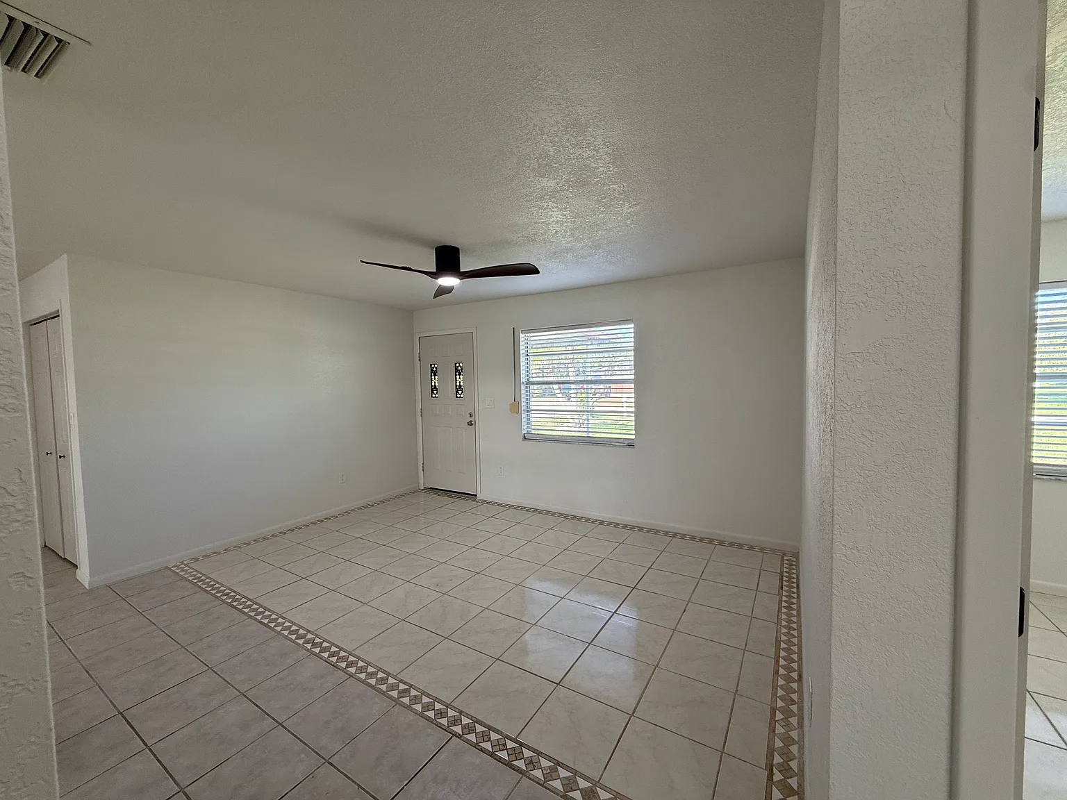 4 bed, 1515 sqft, $2,000 — Photo 2