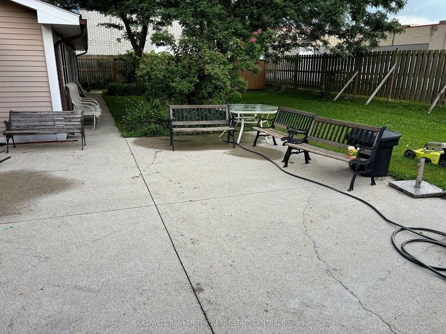 7715 Beaverdams Rd — Photo 2