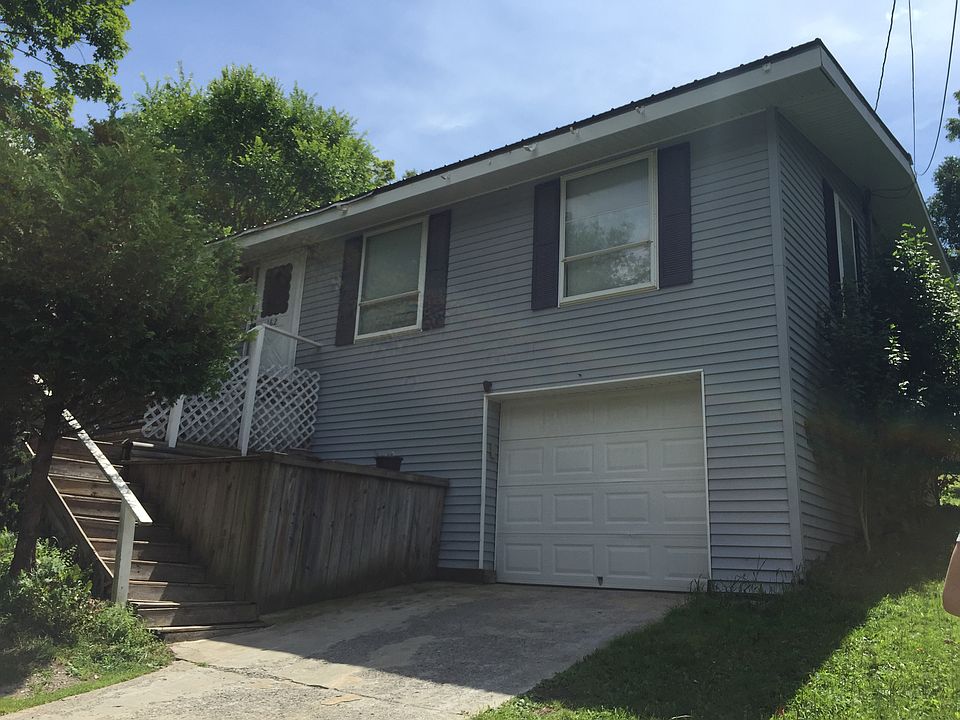 1st image of 162 Washington St